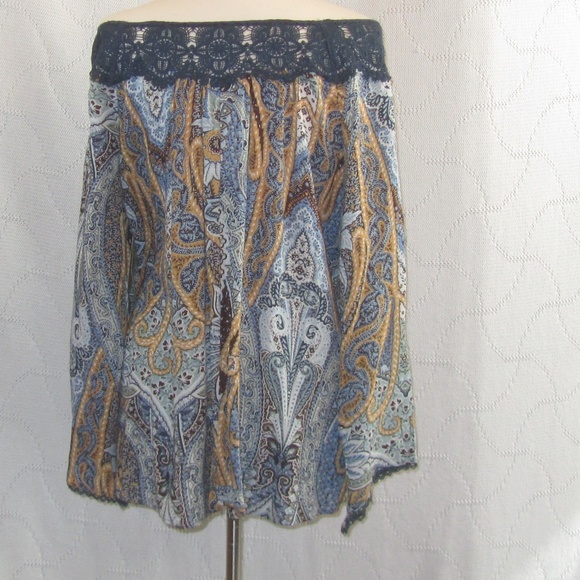 One World Crochet Detail Blouse - Picture 9 of 9